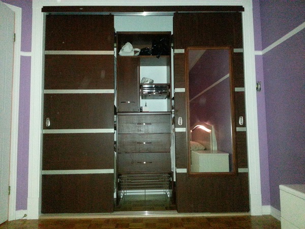 Opnening the middle closet door